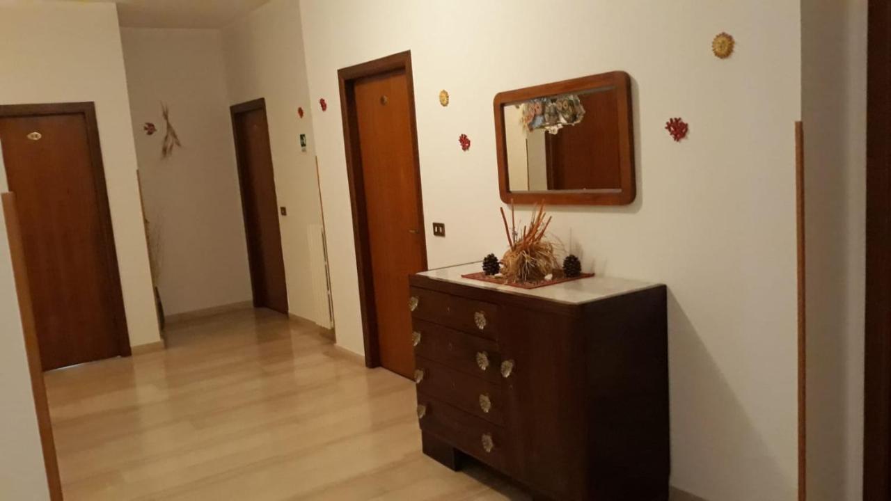 فندق Locanda Ermes كاباتشو - بايستوم المظهر الخارجي الصورة